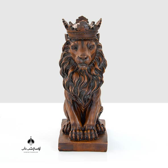 Brown crowned lion with a wood-grain finish شیر تاج دار قهوه ای طرح چوب