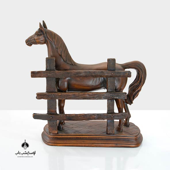 Wood-effect railed horse اسب نرده دار طرح چوب